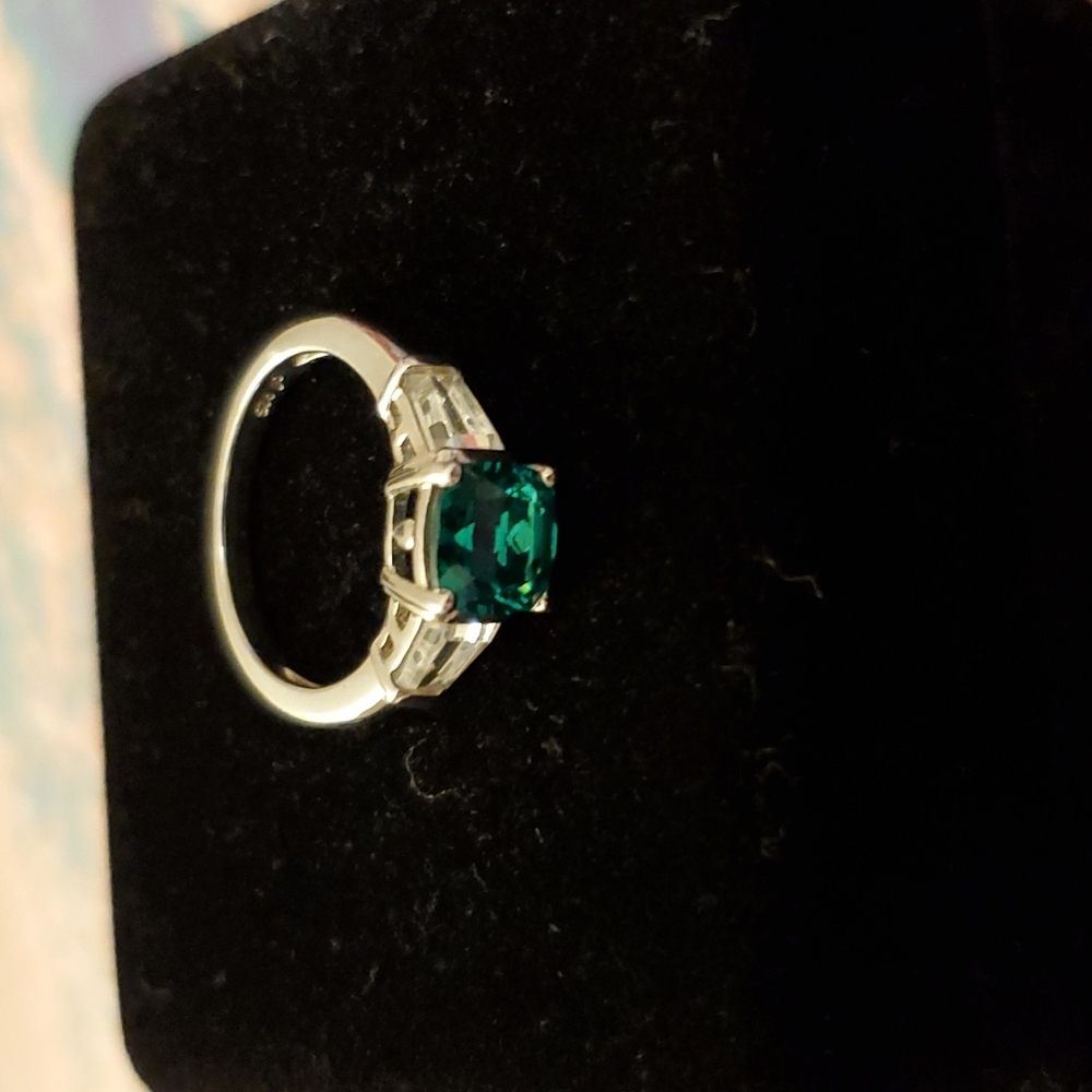 Emerald Ring - image 2